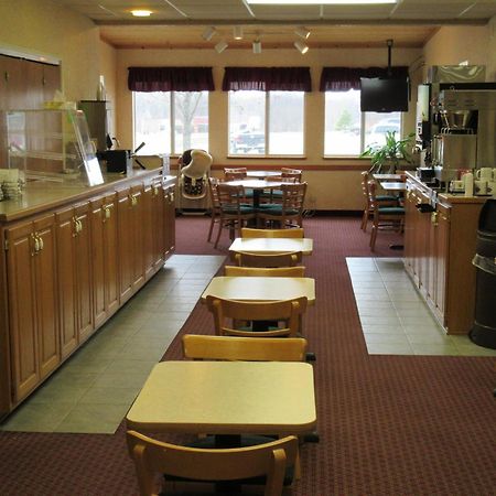 Parkfield Inn - クリントン エクステリア 写真