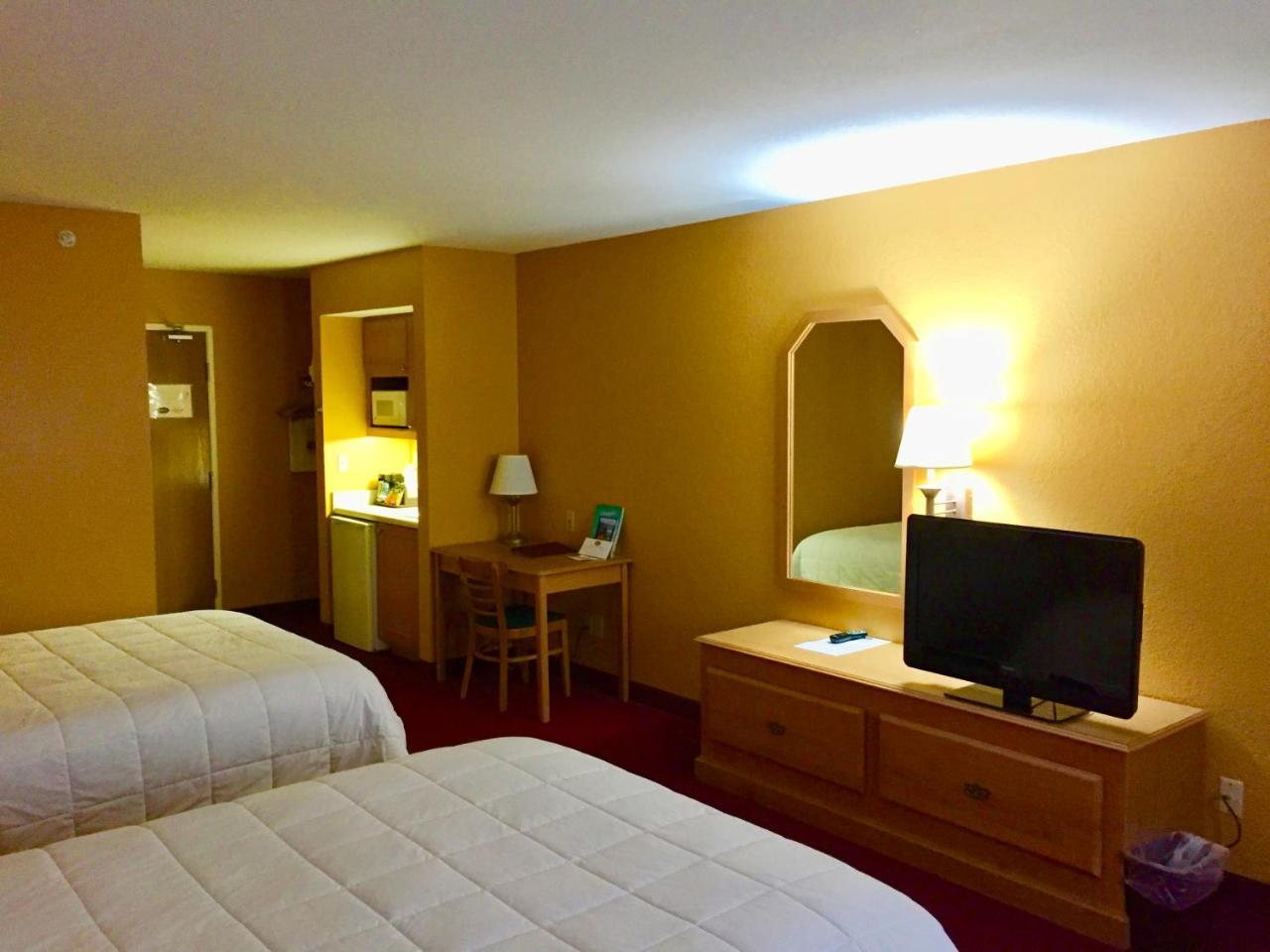 Parkfield Inn - クリントン エクステリア 写真
