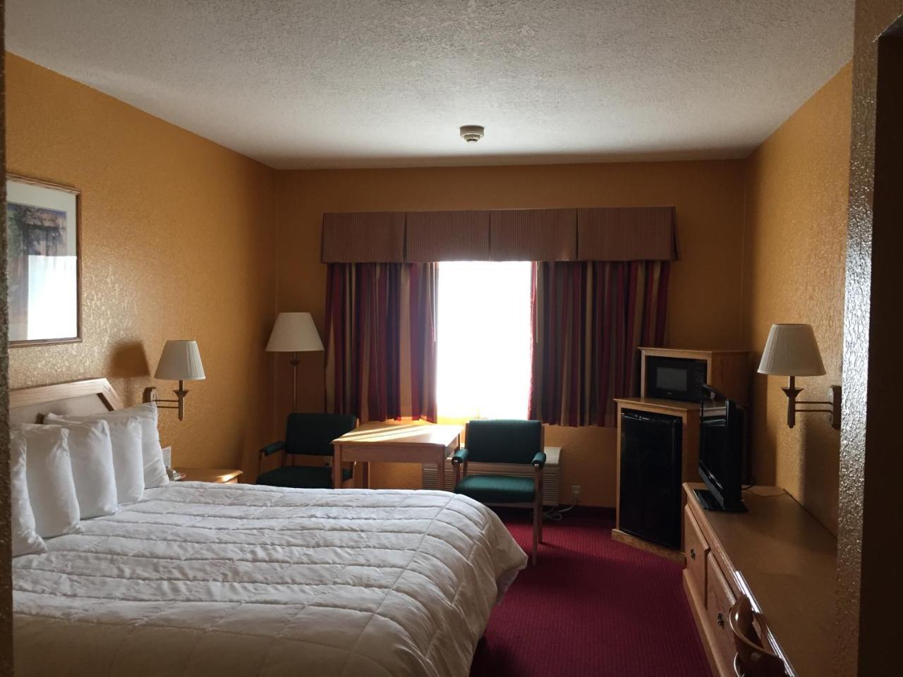 Parkfield Inn - クリントン エクステリア 写真